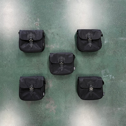 Trapstar Irongate T Triple Black Body Bag