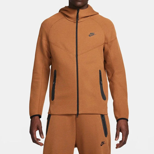 Nike Tech Fleece-Brown